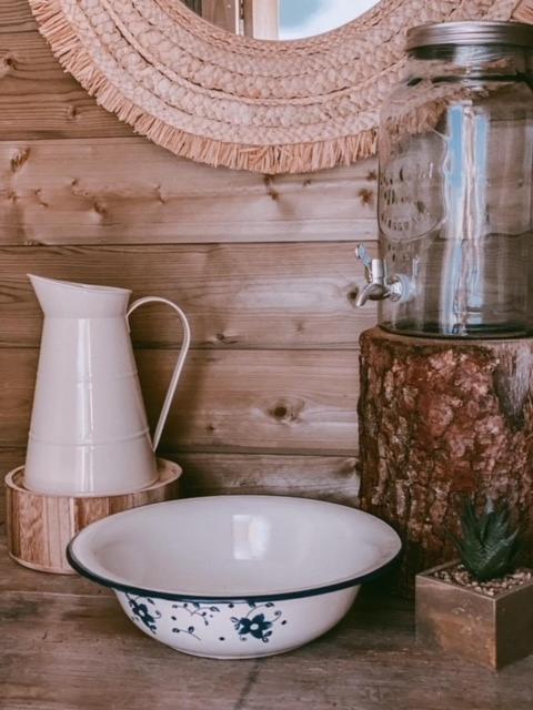 Campsite Au Style Scandinave Et Son Bain Nordique *